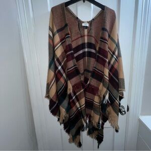 David & Young Plaid Fringe Poncho Wrap Shawl Cape